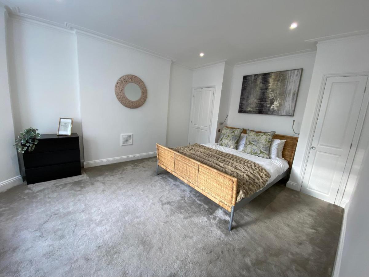 Fantastic Spacious Garden Flat With Own Private Entrance Лондон Экстерьер фото