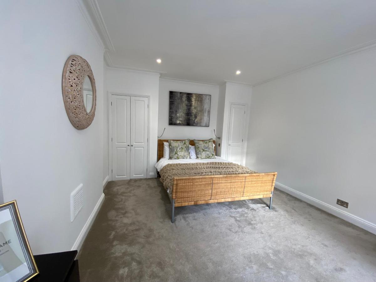 Fantastic Spacious Garden Flat With Own Private Entrance Лондон Экстерьер фото