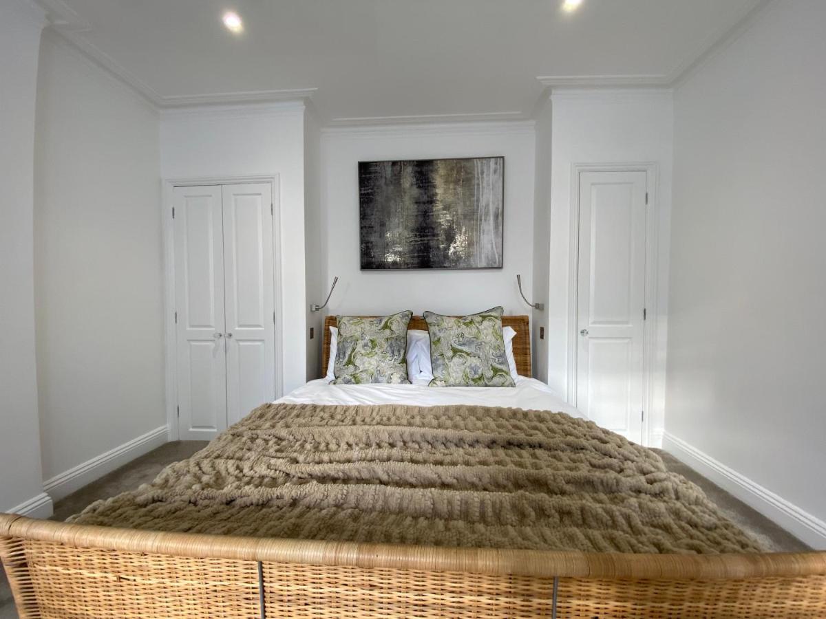 Fantastic Spacious Garden Flat With Own Private Entrance Лондон Экстерьер фото